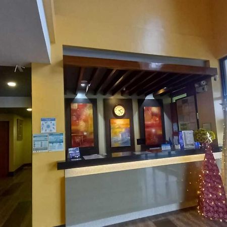נגה Oyo 1037 Lendes Tourist Inn Main מראה חיצוני תמונה
